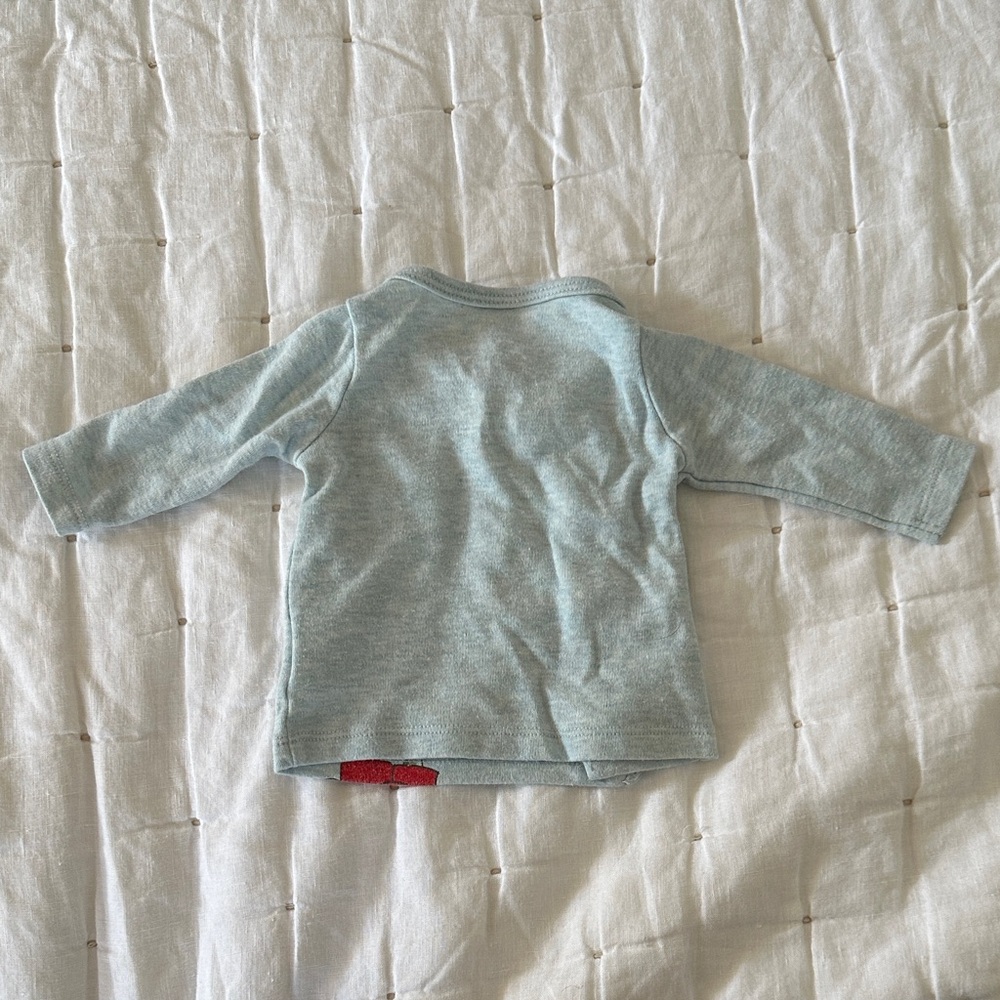 7 pieces of Disney newborn-12mo boy clothes (003) - Picture 3 of 16